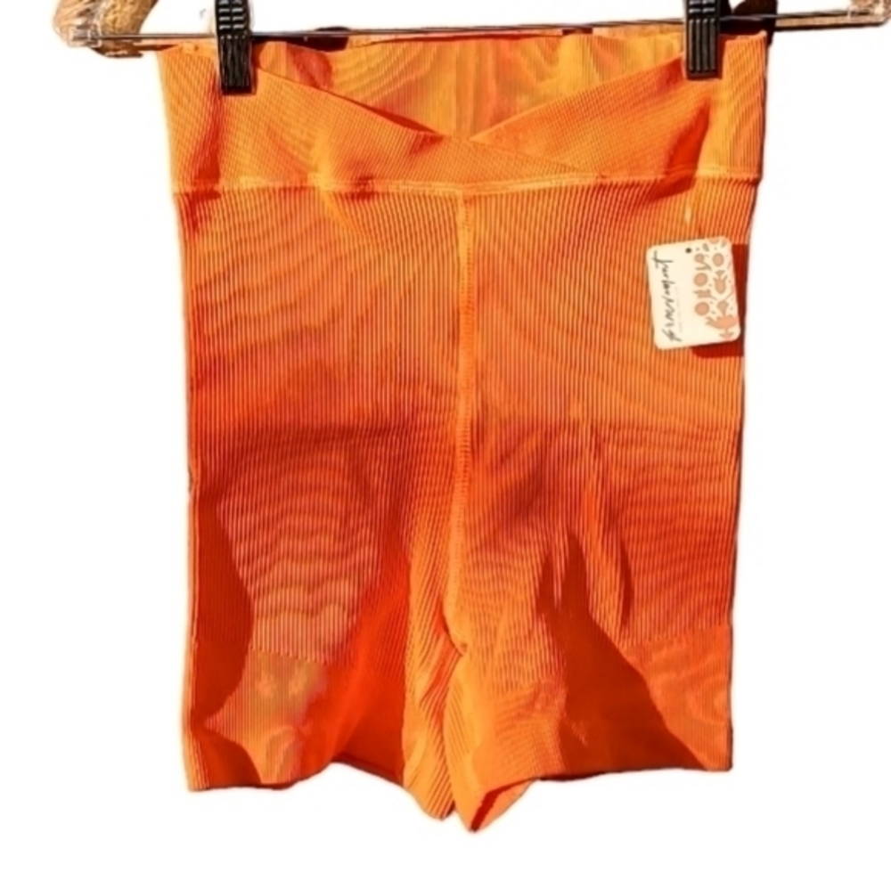 Free People Movement Free Throw‎ Shorts Burning Up Small NWT